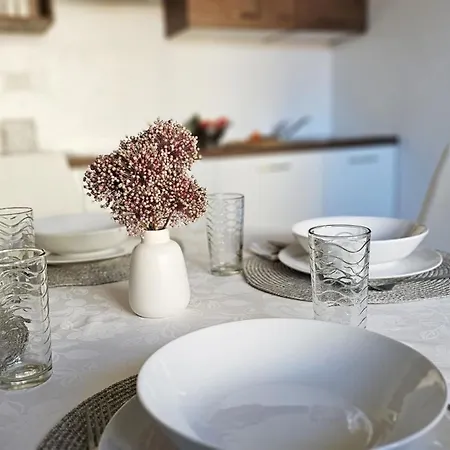 Jole - A4 -two Bedrooms - Close To The Center